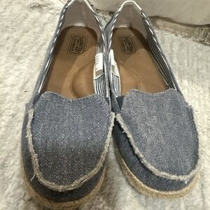 Signature Levi Strauss & Co. Shoes Flats Slip on Canvas Loafers Size 7 Comfort